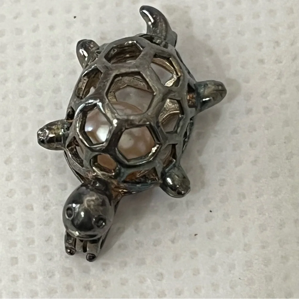925 Sterling Silver Tiny Turtle Pendant With Pearl